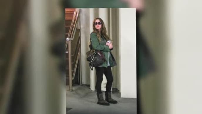 megan-fox-zeigt-ihren-babybauch-480x270-1890303.jpg