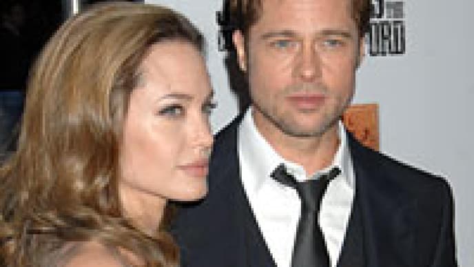 brangelina-haben-bald-die-langersehnte-fussballmannschaft-bild-colourpress-200x300-9698.jpg