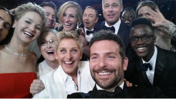 selfie-oscars-1925055.jpg