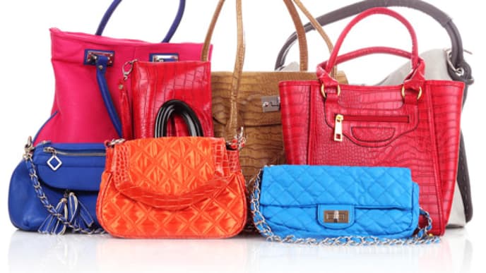 viele-bunte-taschen-in-allen-formen-1589948.jpg