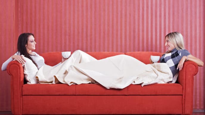 gemuetlich-auf-dem-sofa-1589941.jpg
