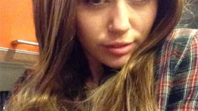 miley-cyrus-lange-haare-1878712.jpg
