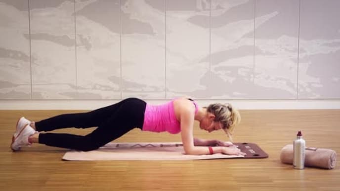 mini-workout-zirkel-1-planke-480x270-2043091.jpg