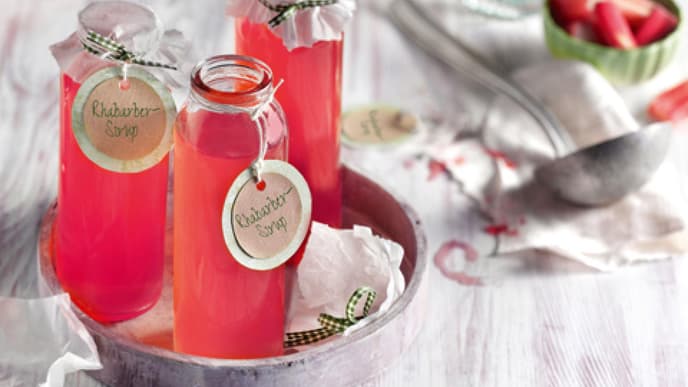 rhabarber-sirup-2053670.jpg