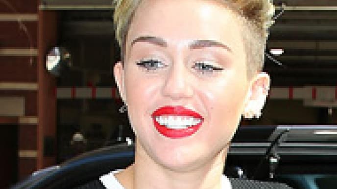 Nippelalarm: Miley Cyrus ohne BH