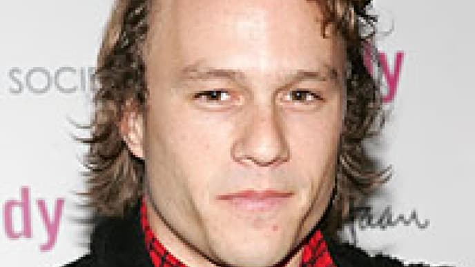 heath-ledgers-familie-zu-seinem-tod-200x300-22263.jpg