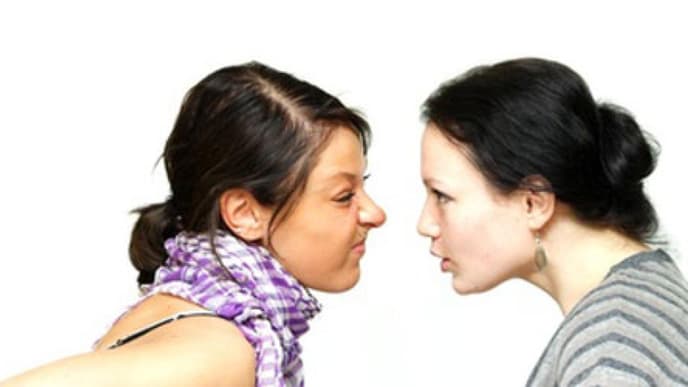 mit-der-besten-freundin-zerstritten-bild-fotolia-520x250-240357.jpg