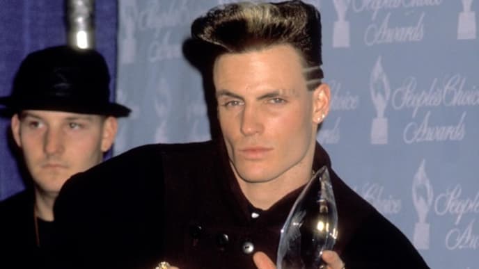 vanilla-ice-2079856.jpg