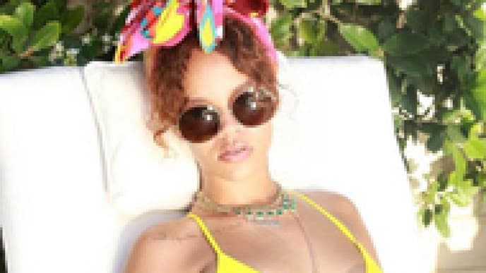 Bikini Posing mit Rihanna: Ein Tutorial