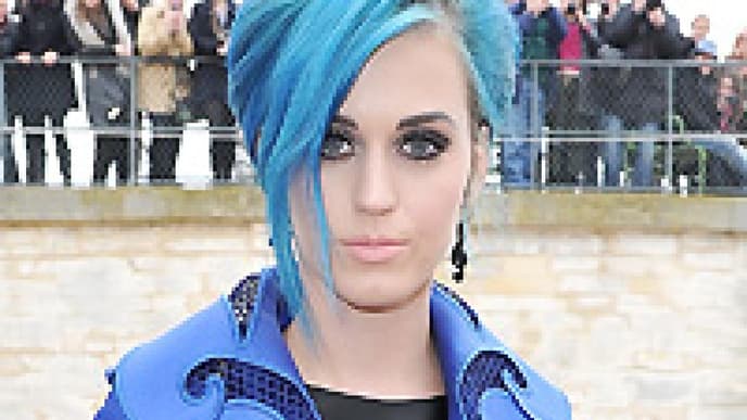 Katy Perry macht blau