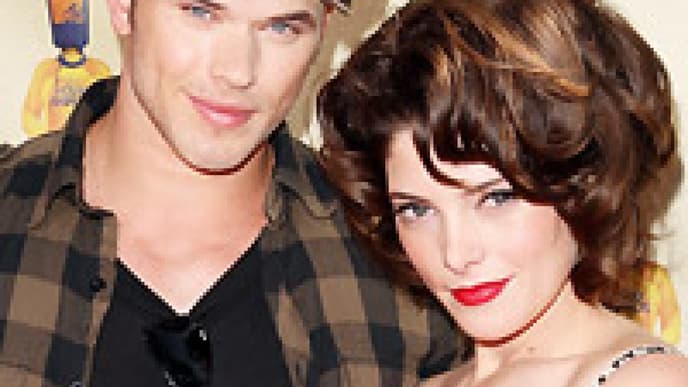 kellan-lutz-und-ashley-greene-aus-twilight-200x300-707234.jpg
