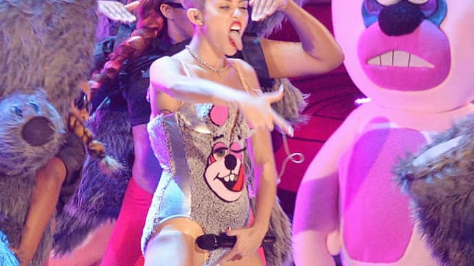 miley-cyrus-vmas-2013-1851190.jpg