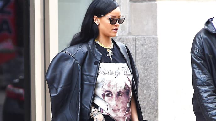 Rihanna-für-Manolo-Blahnik-2000x1500