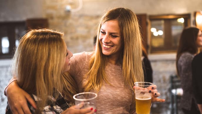 studenten die bier trinken sind erfolgreicher studie