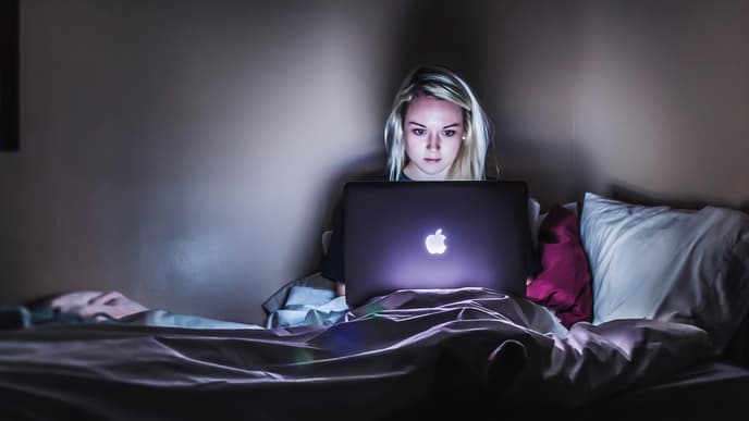 binge-watching-netflix-sucht-gefahr-studie