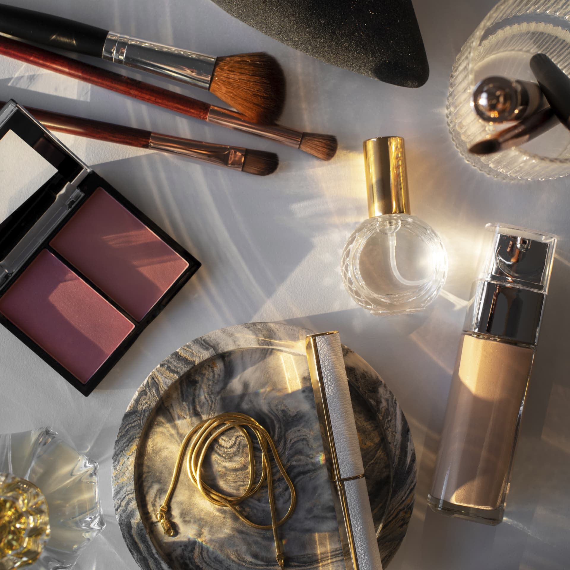 Stilleben Accessoires, Make-up, Schmuck