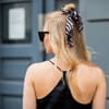 Inga Brauer mit Haarband