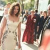 Katie Holmes im Kleid
