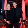 Mario Gómez und Carina schwanger mit Zwillingen