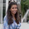 Eva Benetatou im Sommer-Outfit 