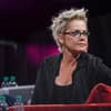 Inka Bause schaut zur Seite