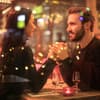 Frau und Mann Dinner
