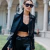 Bella Hadid flacher Bauch
