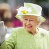 Queen lacht