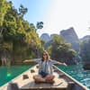 Frau im Boot Urlaub
