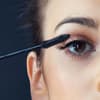Braune Augen mit Mascara schminken