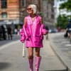 Frau mit blonden Haaren