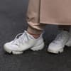 Weiße Sneaker