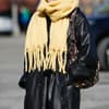 Schal mit Mantel Streetstyle