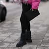 Frau in Leggings