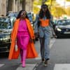 Frauen in Pink und Orange