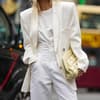 Weißer Blazer