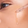 Anti-Aging Serum auf Haut