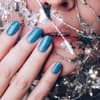 Blaue Nägel
