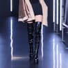 Model Leni Klum läuft für ihre eigene Kollektion Leni Klum x ABOUT YOU auf der Fashion Week in Mailand im Jahr 2022.