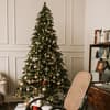 geschmückter Tannenbaum 