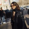 Frau mit stylischer Sonnenbrille