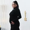 Vanessa Hudgens mit Babybauch auf dem Red Carpet der Oscars 2024