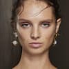 Model mit tollen Wimpern