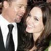 angelina-jolies-zwillinge-sind-da-200x300-121209.jpg