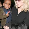 madonna-mit-ihrem-adoptivsohn-david-bil-colourpress-200x300-136134.jpg