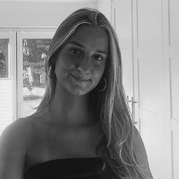 Autorenprofil von Julia Karaula