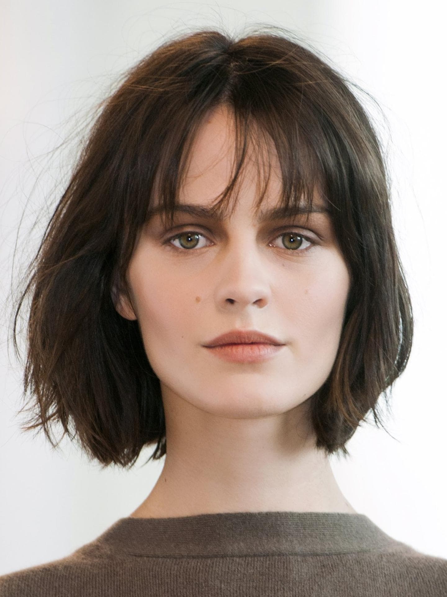 fransiger Pony und kurze Haare