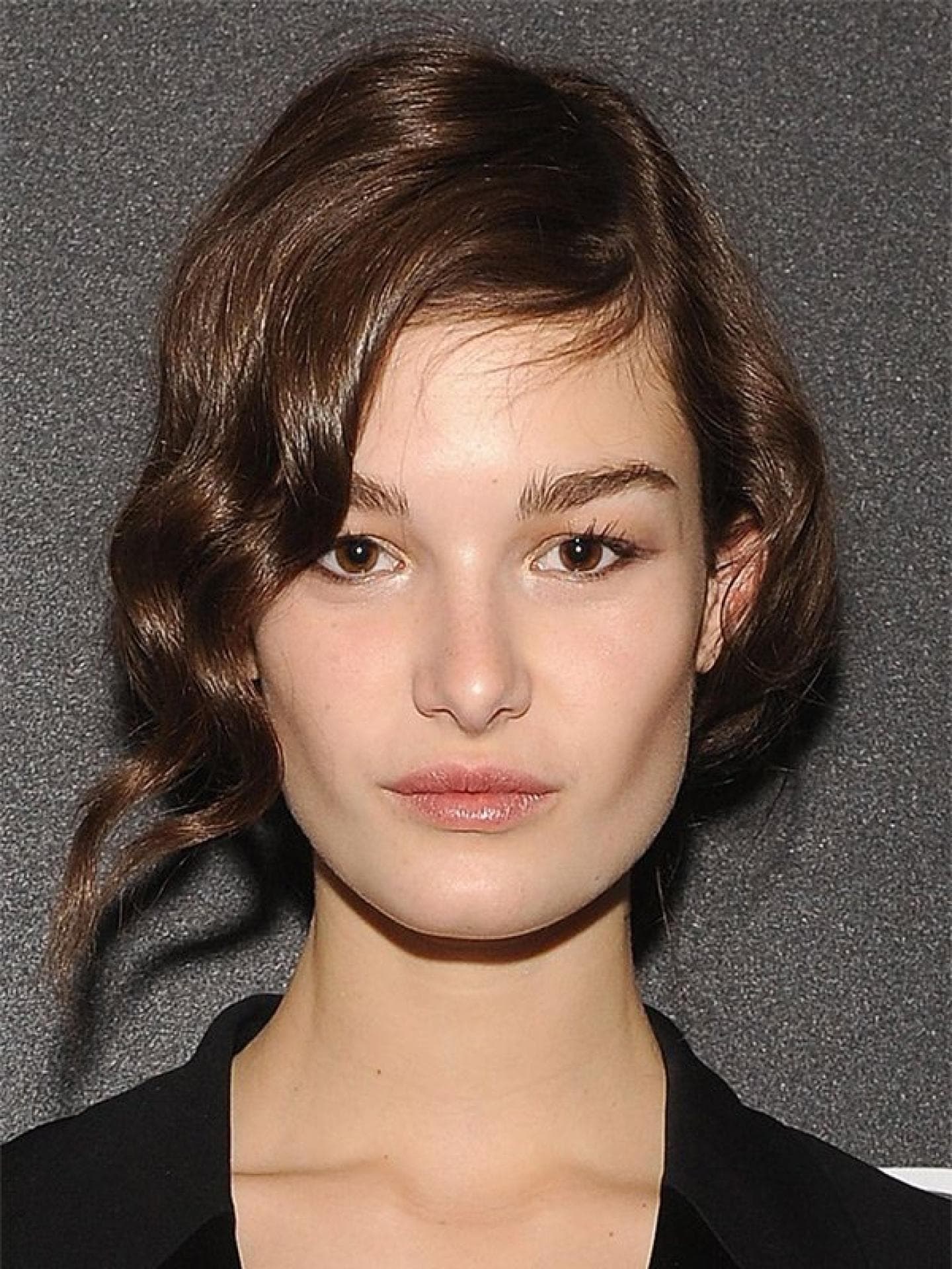 Wie heißt das Model, das aussieht wie Hanneli Mustaparte?