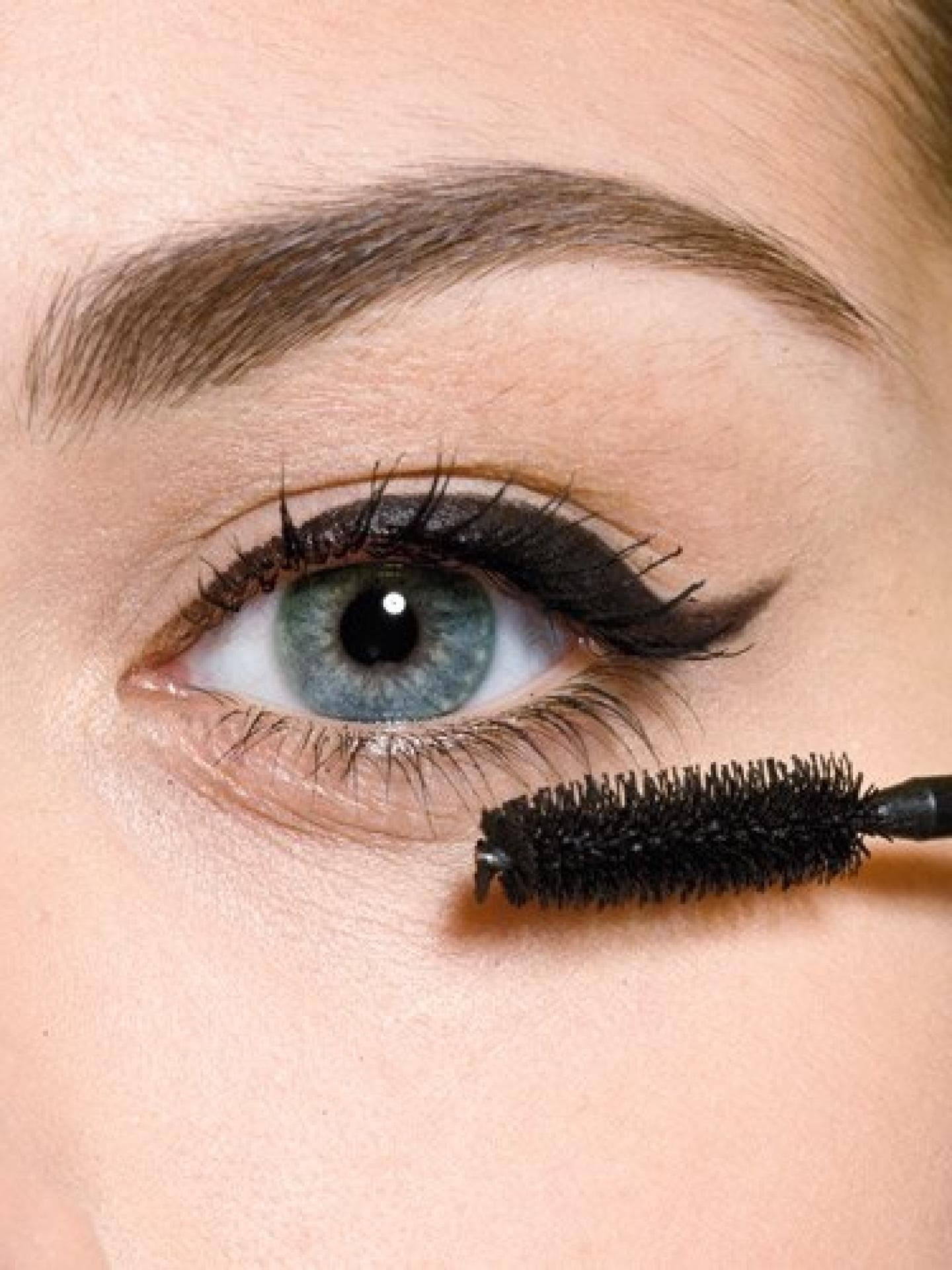 Wimpern tuschen