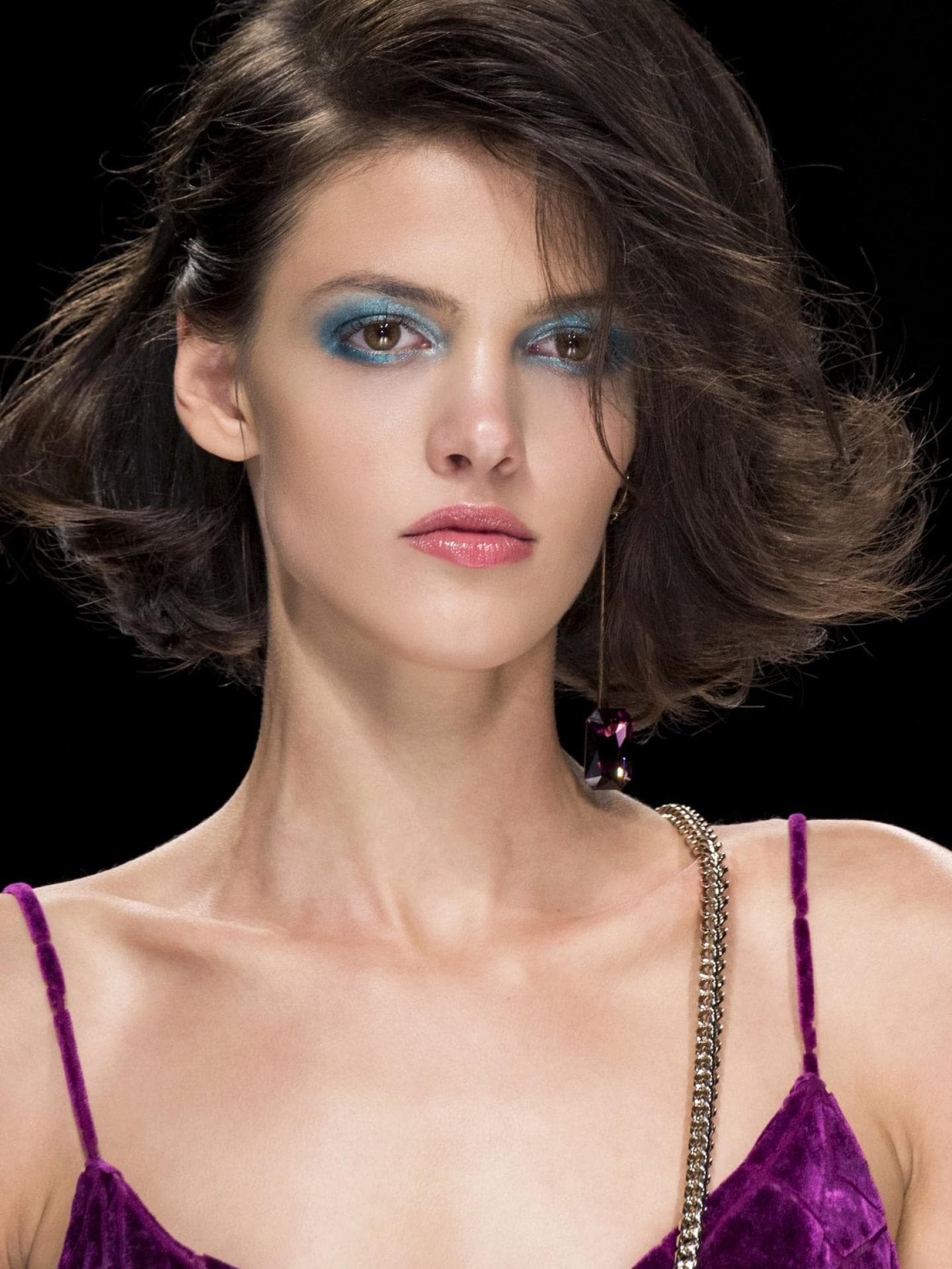 Toupierter Longbob